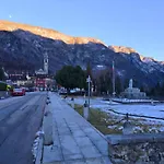 Alpine View - Train Station * 바르조