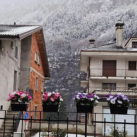 Holiday home Alpine View - Train Station Varzo