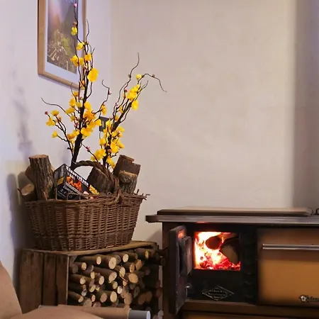 Alpine View - Train Station Holiday home