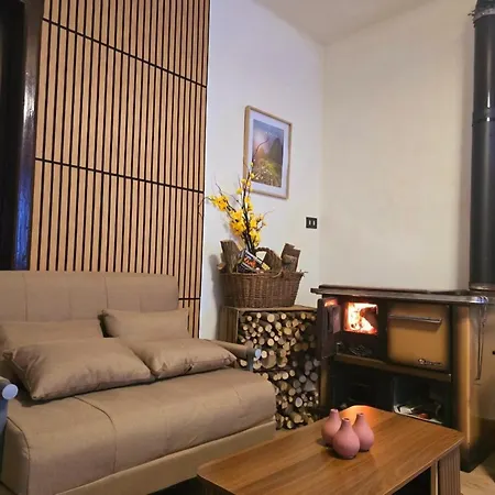 Alpine View - Train Station Holiday home