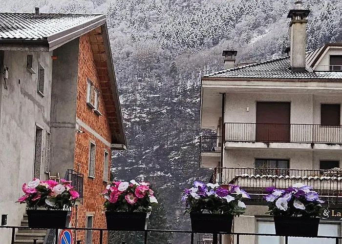 Holiday home Alpine View - Train Station Varzo